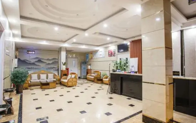 Shunhe Hotel (Xinyang Pingqiao Liugaolibao Plaza Branch)