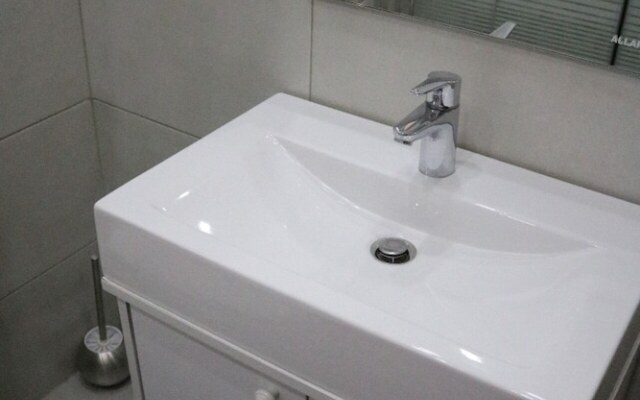 Amazing one Bedroom Apartment in Amman, Elwebdah 5