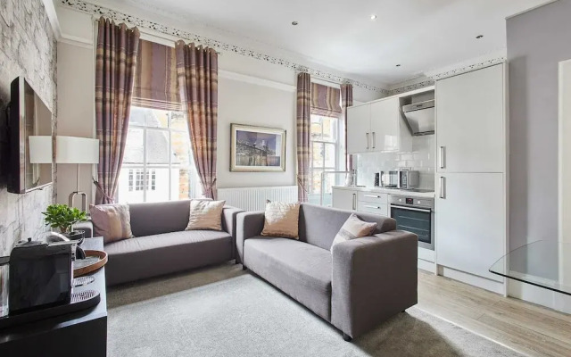 Host Stay Mayford Studio
