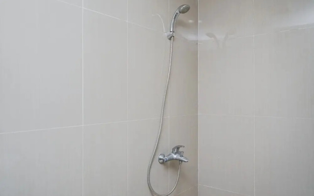 Simply Strategic and Comfy Studio Paramount Skyline Apartment