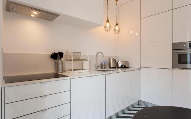 Principe Real Beautiful 3 Bedroom Flat