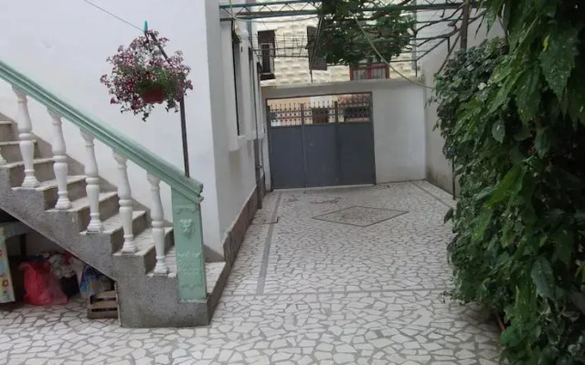 Villa Nadila