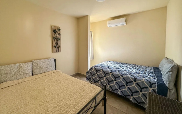 Casita With Excellent in Town Location