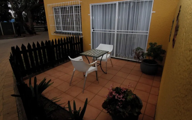 Madison House & Cottages