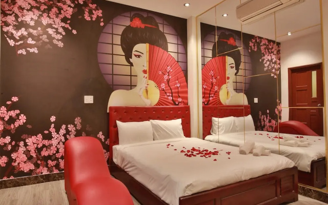 Lotus Hotel - The Cupid Room