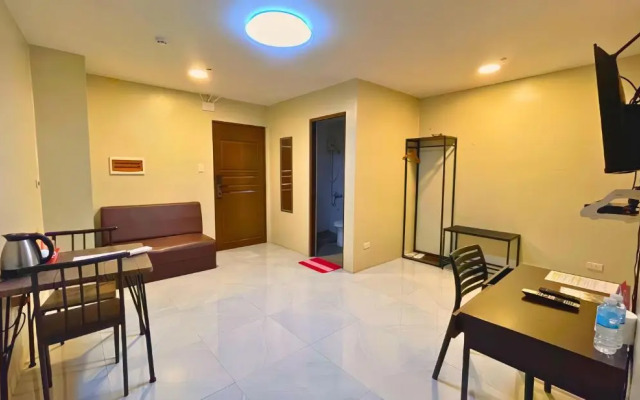 Oyo 498 Algers Suites