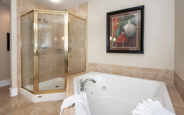 Crc1201 2 Bedroom Condo