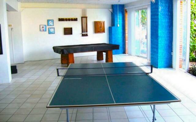 Unlimited Luxury LEVIS CONDO