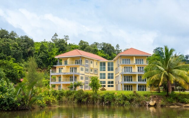 Tatai Resort & Marina