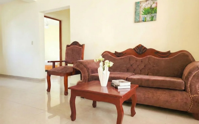 2-bedroom Beach Apartment With Pool Costambar