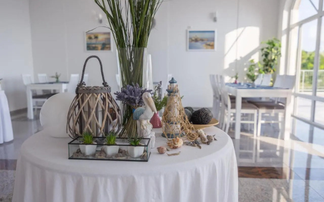 White Stone Villa 43