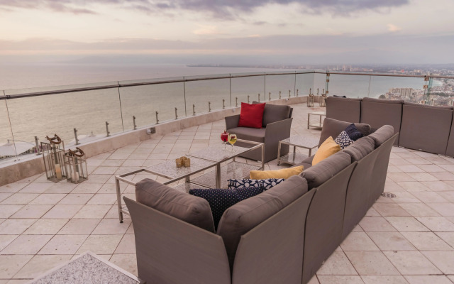 Grand Miramar All Luxury Suites & Residences