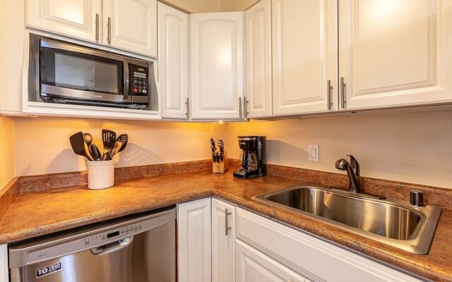 Royal Kahana by Coldwell Banker Island Vacations