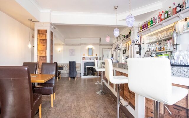 OYO Cliffemount Hotel
