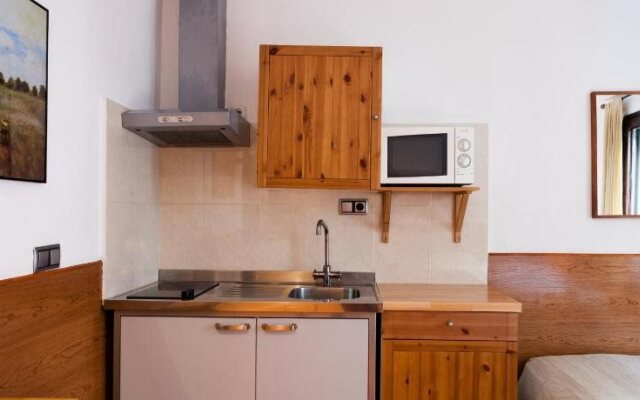 Studios Pelayo Guest House