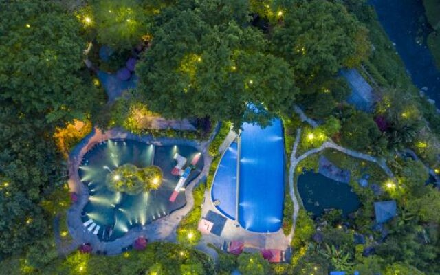 Longshan Hot Spring Hotel