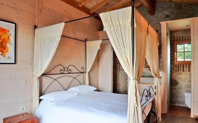 Valdonica Winery & Vineyard Residence