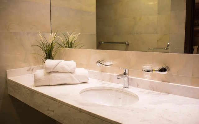 Xenon Hotel & SPA