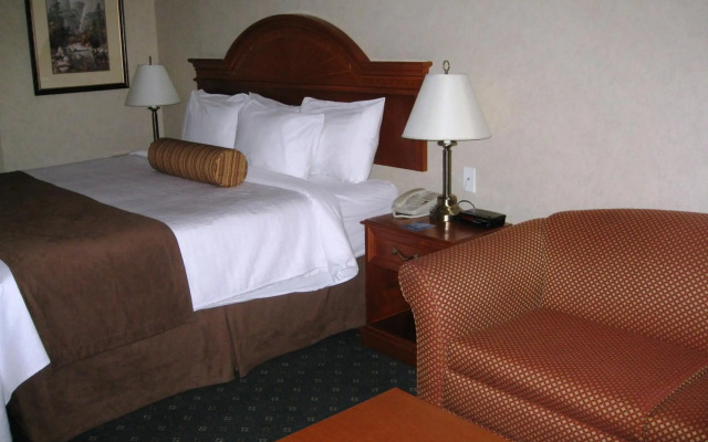 Travelodge by Wyndham Strathmore