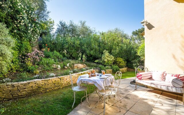 Luxurious Villa With Internet and Private Swimming Pool, Near Grasse