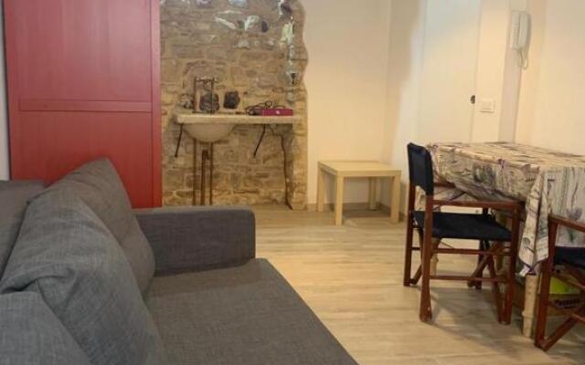 S236 - Sirolo, monolocale nei vicoli