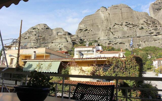 Alkinoos Apt -Inspiring Living in Meteora -3BD