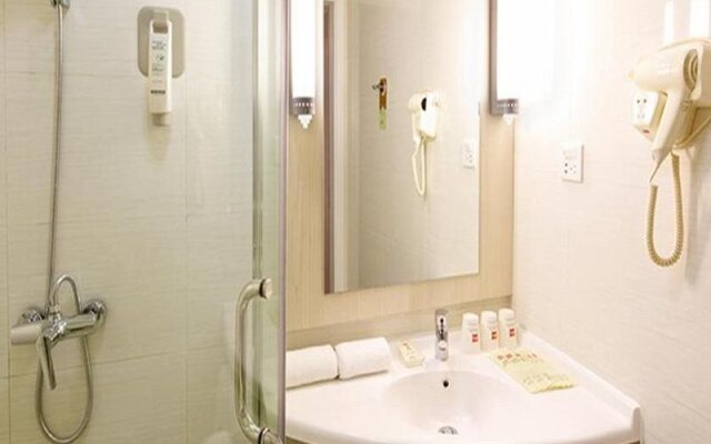 IBIS Hohhot Changle Palace