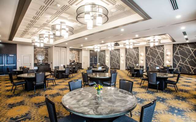 Homewood Suites by Hilton Salina Downtown