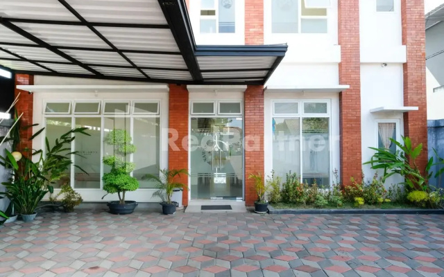 Nawasena Homey Syariah near Bandara Adisucipto 4 Mitra RedDoorz