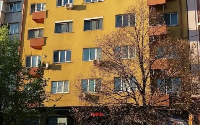 The North Tower Apartment