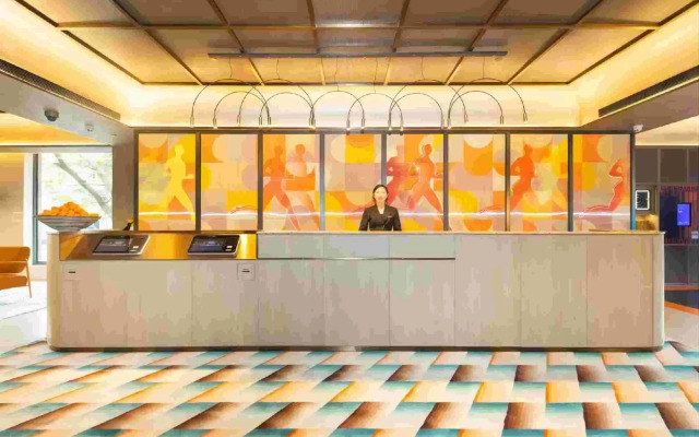 Orange Hotel Select Shanghai Xizang North Road Metro Station
