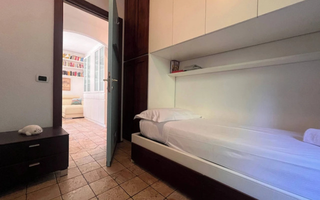 Charming Apt Near the Beach