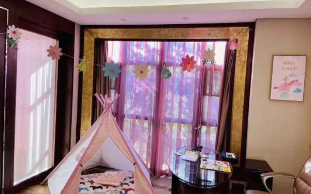 Diannan Green Lake View Hotel
