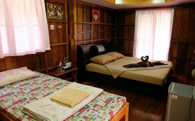 Ruenpinwilai Resort