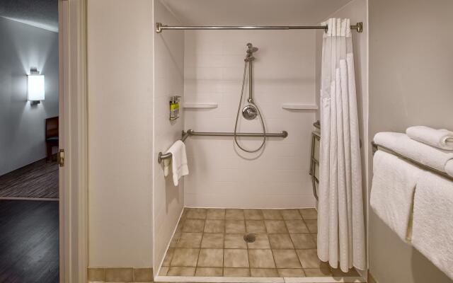 Holiday Inn Express & Suites Raleigh North - Wake Forest by IHG