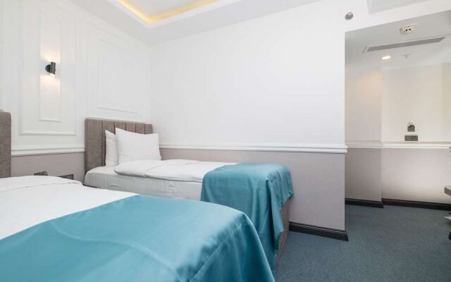 Askadar May Hotel