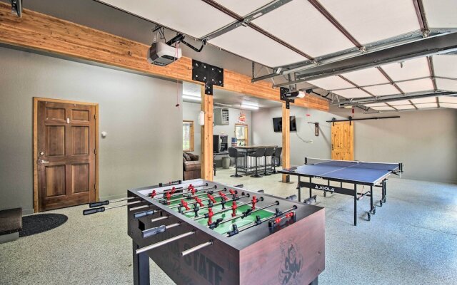 Chic Pinetop Retreat w/ Separate Apartment!