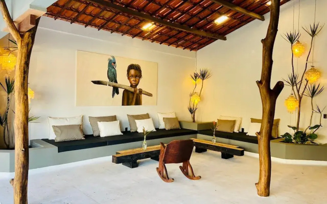 Outro Beach Club Hotel