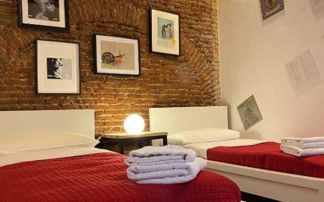 Kindness art apartment in historic center