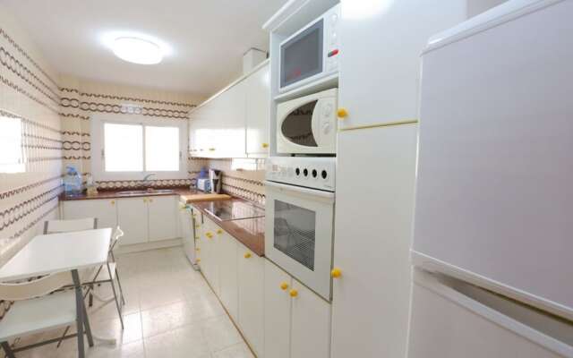 Apartamento Luminoso Para 8 Personas en Cambrils