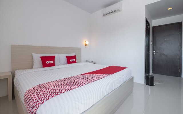 OYO 1633 Hotel Darma Nusantara 3