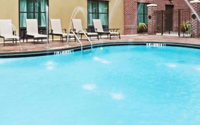 Holiday Inn Express & Suites Mt. Pleasant by IHG