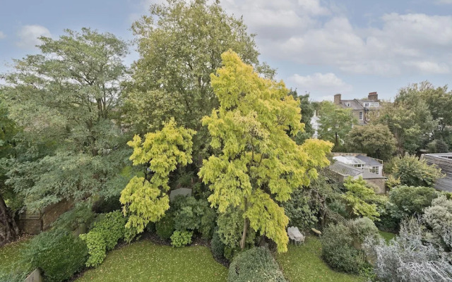 Perfect Pied-a-terre in Clapham by Underthedoormat