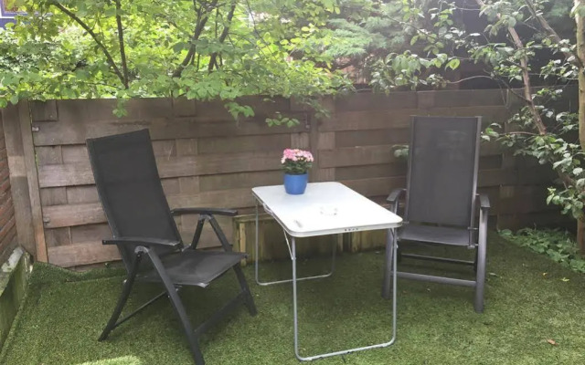 Studio Zaagmolen, Superb stylish apartment, 65m2 with private garden, close to city centre