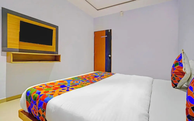 Fabhotel Nidhivan Palace