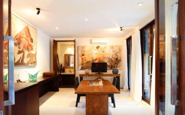 Villa W Residence
