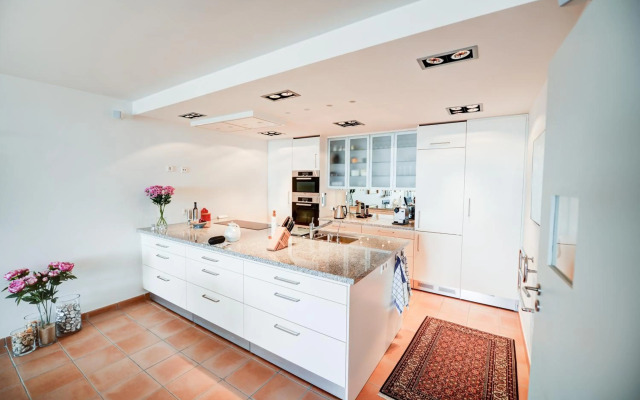 The Fantastic Beach House of Luz