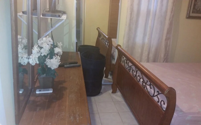Palm Cove - 2 Bedroom Cottage