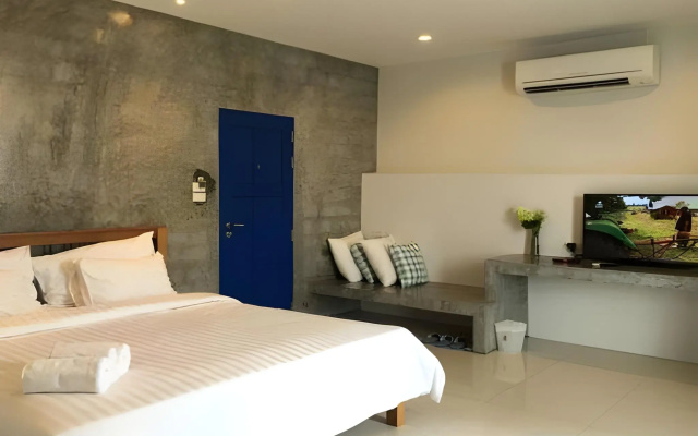 Little PP Hometel – Guest Rooms – Surat Thani