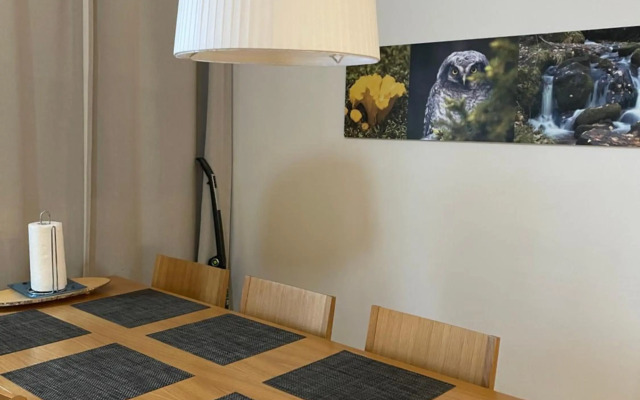 Дом у спа-центра и озера